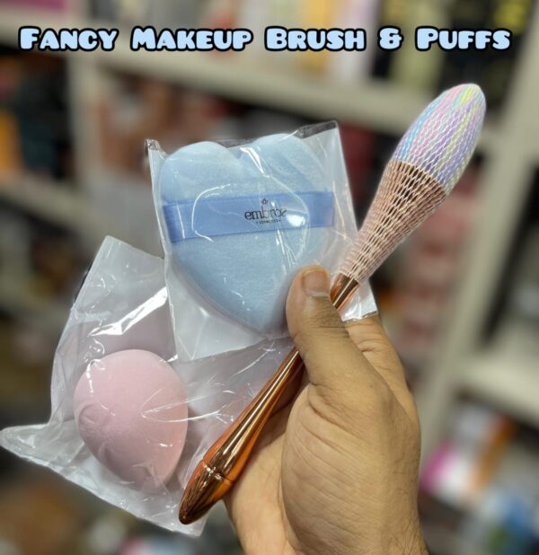 cp Deal Of 3 Makeup Puffs & Brush