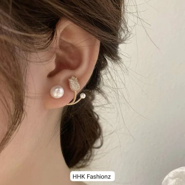 Co Beautiful Tulip Ear Cuff